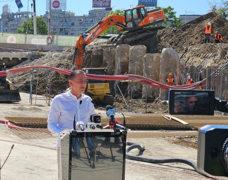 Când se reia circulația mașinilor pe Splaiul Independenței, în zona Piața Unirii. Anunțul Primăriei Sector 4, în pline lucrări la Planșeul Unirii