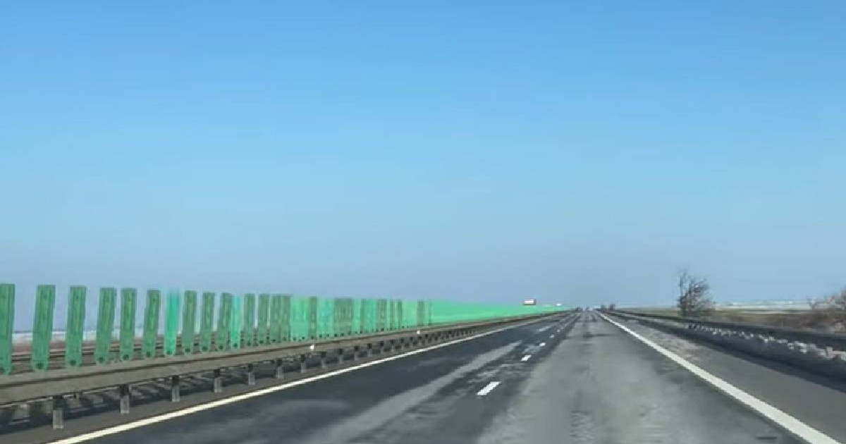 Autostrada Soarelui A2, imagine cu șoseaua într-o zi de primăvară timpurie