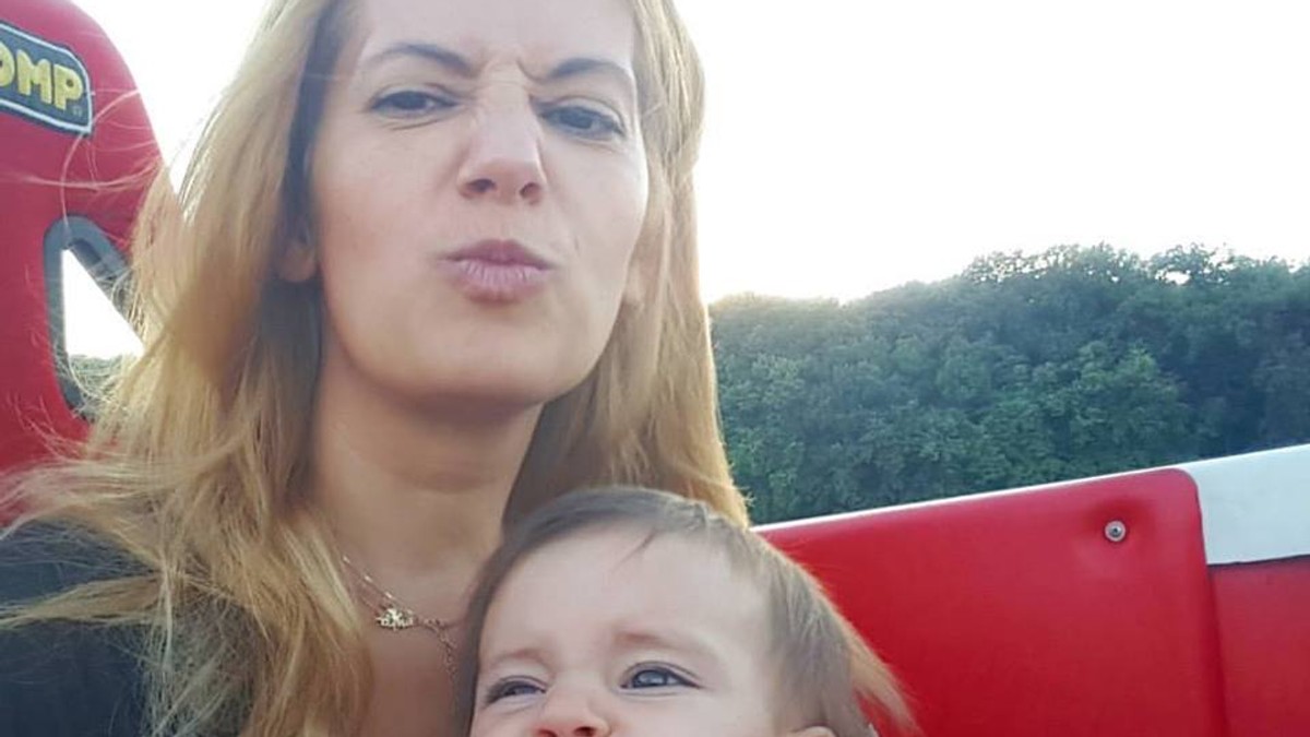 Imaginea cu Amalia Enache și fetița ei care a stârnit amuzamentul tuturor. Mesajul transmis de vedetă