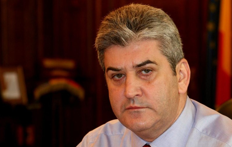PressOne: Fiica lui Gabriela Oprea și soțul acesteia, reclamați de Academia SRI pentru plagiat