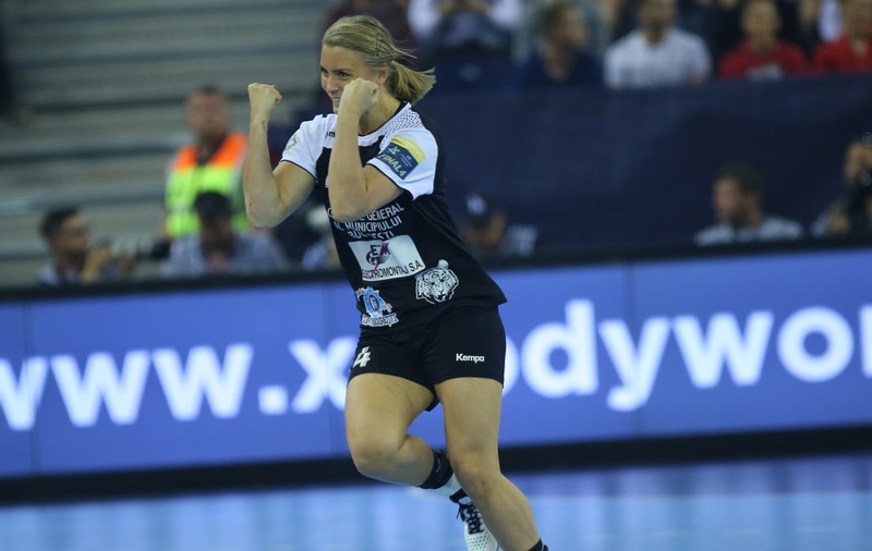 Isabelle Gullden, golghetera Ligii Campionilor: ”Acest trofeu este bebeluşul nostru!" | FOTO