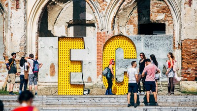 Programul concertelor la Electric Castle 2026: organizatorii au pus în vânzare bilete de o zi