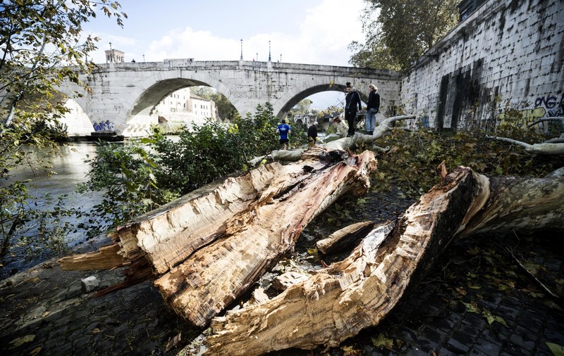Bilanț dramatic în urma furtunilor din Italia și Malta: 12 oameni au murit - FOTO