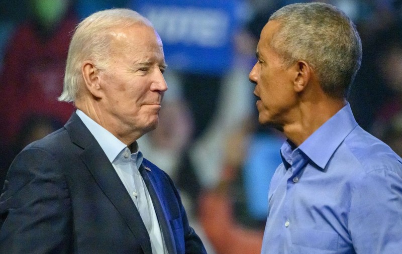Barack Obama îi ia apărarea lui Joe Biden după prestația slabă din dezbaterea cu Trump, urmată de apeluri privind o retragere
