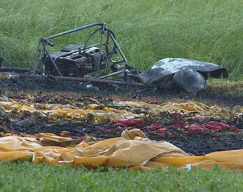 Un balon cu aer cald a luat foc și a căzut imediat după decolare, lângă o șosea din Elveția. Șapte victime, 4 femei și 3 bărbați