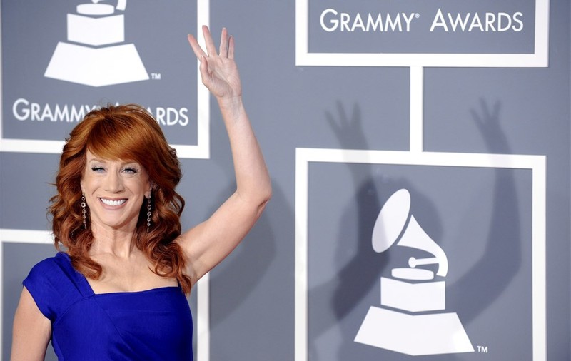 Actrița de comedie Kathy Griffin, lăsată fără cont de Twitter după ce a glumit pe seama lui Elon Musk