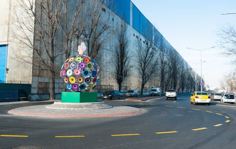 Cum trebuie să semnalizezi corect în sensul giratoriu, potrivit Codului Rutier