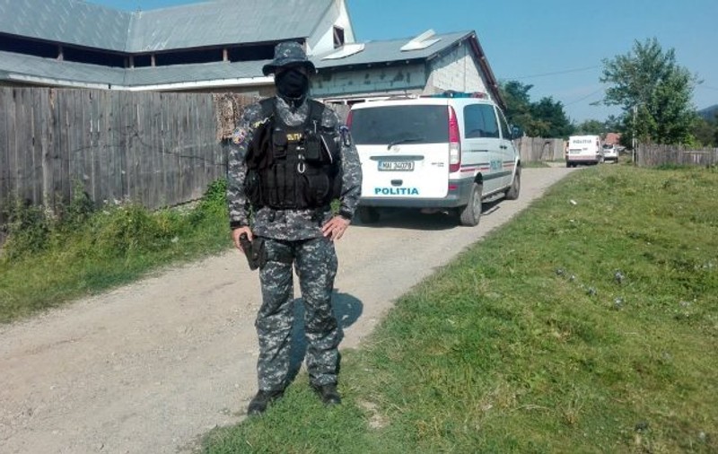 Adolescent arestat pentru crimă în Bacău. A înjunghiat mortal un bărbat, tată a patru copii