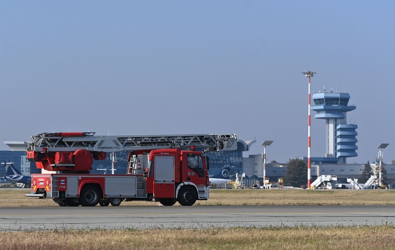 Un clește și o șurubelniță au închis o pistă de decolare de pe Aeroportul Otopeni timp de 15 minute
