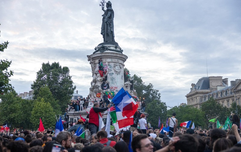 LIVETEXT Alegeri parlamentare în Franța. Stânga, victorie surprinzătoare. Alianța lui Macron, pe locul 2. Premierul Gabriel Attal anunță că va demisiona. Rezultate finale