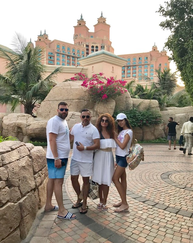 EXCLUSIV / De ziua lui, Sorinel Puștiu’ și-a dus familia și toți prietenii în Dubai!