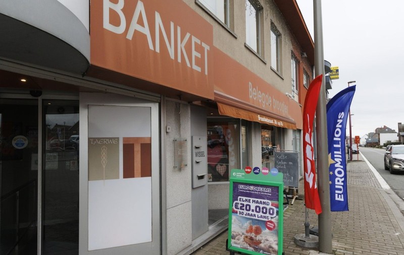 21 de prieteni din Belgia au câştigat 123 de milioane de euro la EuroMillions, fiecare a contribuit cu 5 euro: „Aveam 15 apeluri pierdute”