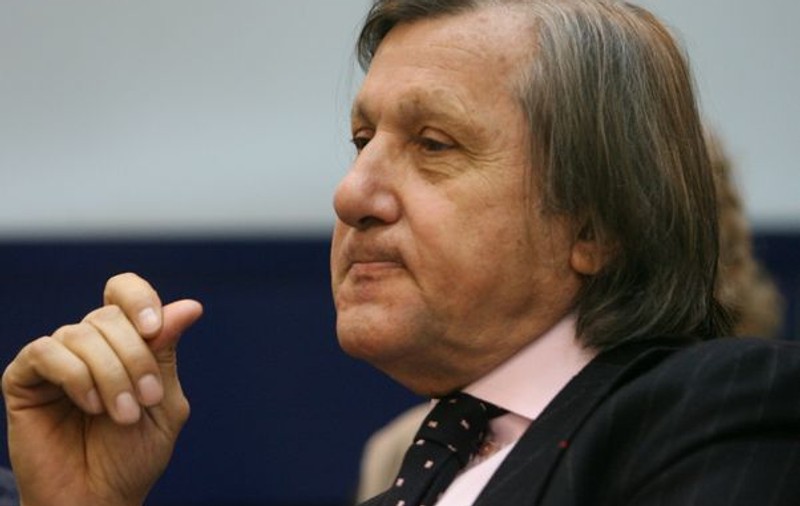 Ilie Năstase: "Cred că şi fotbalul şi dansul "a la Shakira" i-au adus probleme de sănătate lui Borcea"