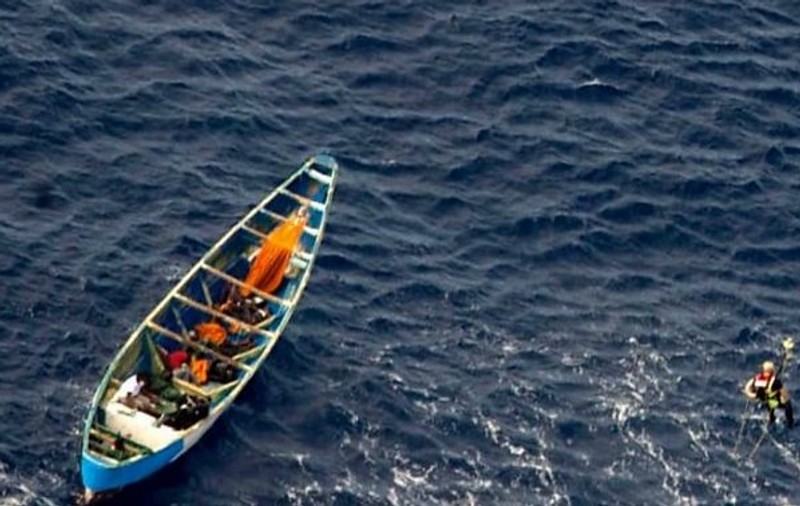 Găsiți în viață într-o barcă, în Atlantic, după 3 săptămâni fără apă și mâncare