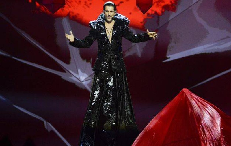 Cezar Ouatu ÎŞI CHEAMĂ FANII LA AEROPORT, după finala Eurovision! Artistul revine în ţară în această noapte