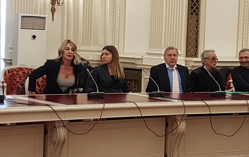 Ilie Năstase, atac la Mugur Isărescu: ”Conduce BNR de parcă ar fi de la mama lui, de la Drăgășani. Îl vor îngropa acolo”