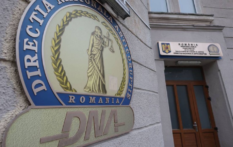 Inspector ANAF din Timișoara, anchetat de DNA pentru o presupusă mită de 1,5 milioane de euro