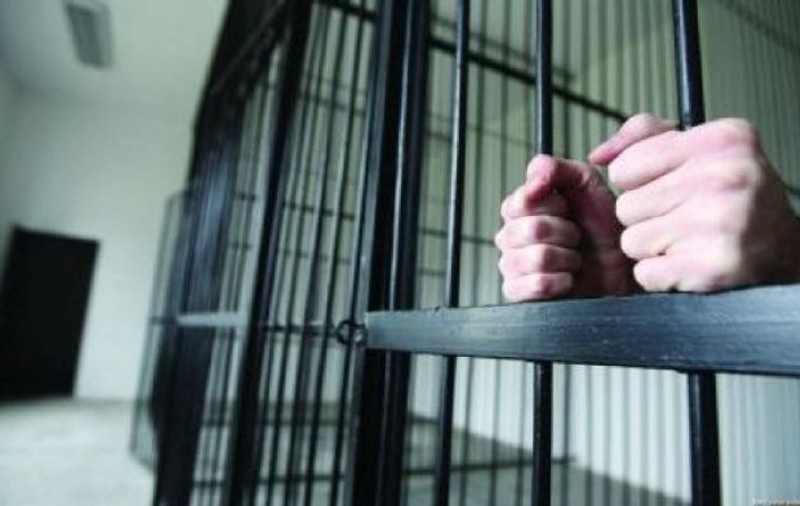 Un violator în serie a fost condamnat la 33 de pedepse cu închisoarea pe viață