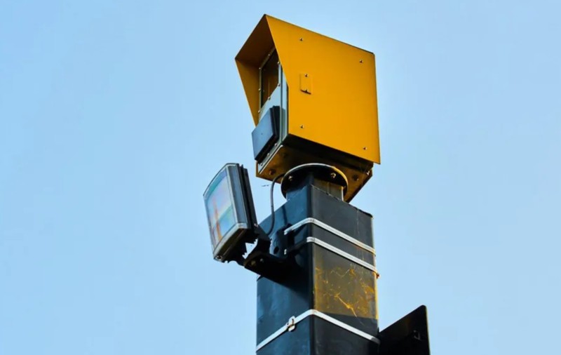 Radare nemarcate care pot detecta mașinile pe 5 benzi vor fi instalate în Londra