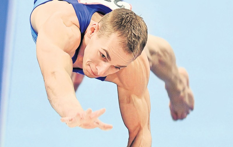 Gimnaştii români care vor participa la Europenele din Franţa sunt încurajaţi de Octavian Bellu