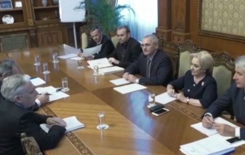 UPDATE. Concluziile întâlnirii Dăncilă-Isărescu-Dragnea: ”O mare parte din creșterea prețurilor înregistrată în ultimele luni a fost cauzată de factori externi” (VIDEO)