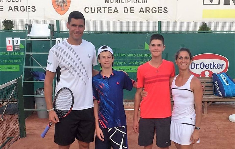 Servă din terenul “Train Like a Pro” către trofeul “Victor Hănescu” la Curtea de Argeș