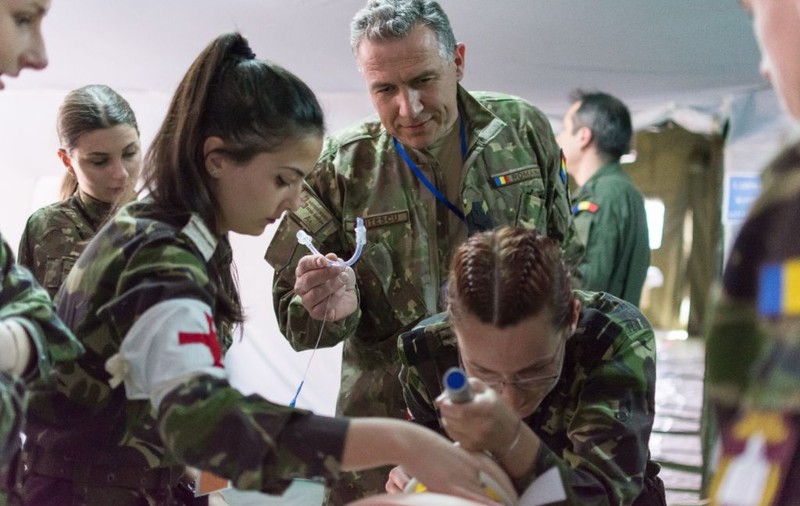 MApN intervine în criza coronavirusului: Medici militari, trimişi la frontiere, pentru triajul epidemiologic al persoanelor care intră în ţară