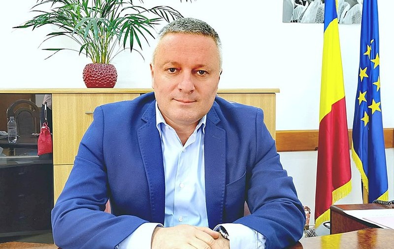 Vicepreședintele CJ Argeș, urmărit penal de DNA, într-un dosar de achiziție nelegală de locuințe pentru cei vulnerabili