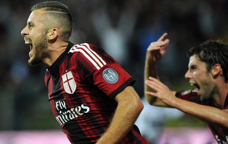 Pe Menez, de la AC Milan, fotbal l-a scăpat de pușcărie / VIDEO