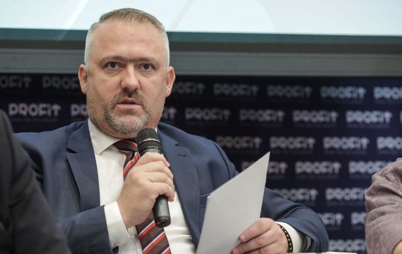 Adrian Ionel, fostul șef UNIFARM, a fost trimis în judecată de DNA pentru mita de 760.000 de euro, din afacerea cu măști