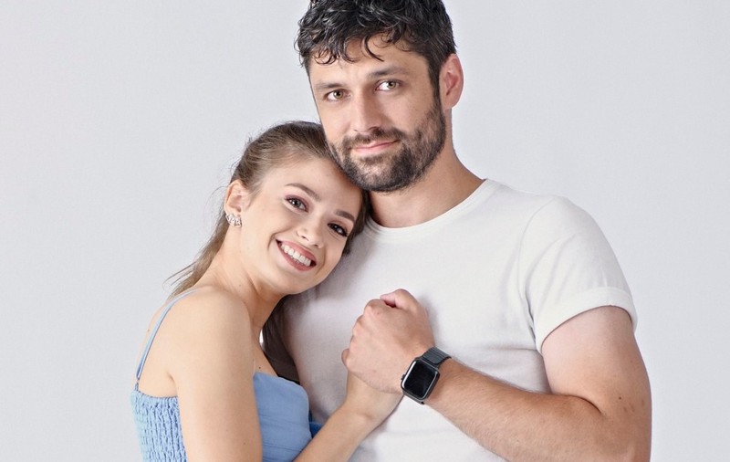 Mara Oprea, actrița din serialul „Adela”, spune care e, de fapt, relația cu Alecsandru Dunaev: „Ne-am înțeles bine încă de la repetiții”