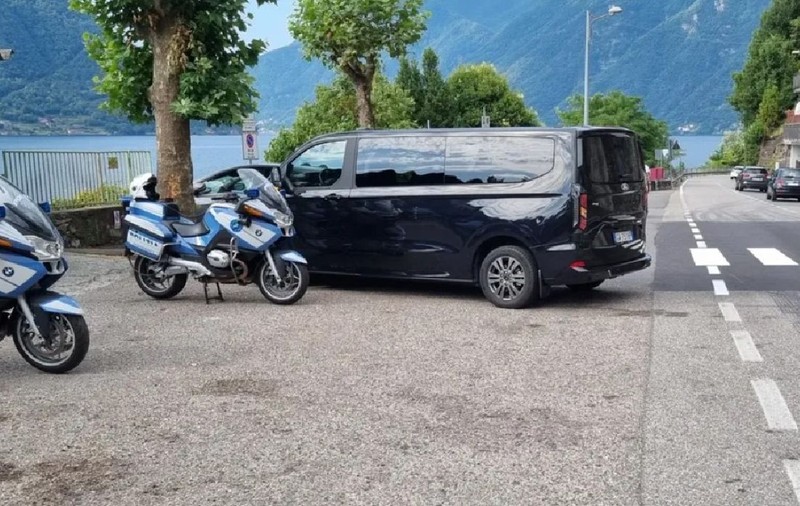 Un român a rămas fără duba folosită drept taxi din Italia spre România și fără carnet