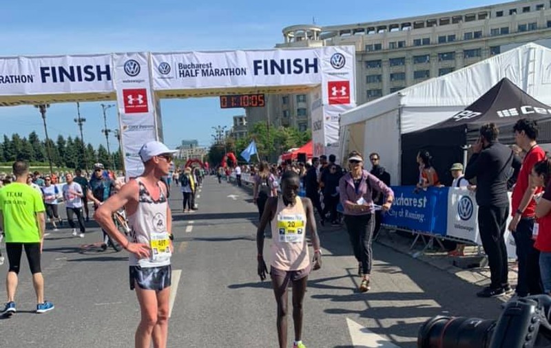 Kenyenii Paul Kariuki Mwangi şi Delvine Relin Meringor au câștigat Semimaratonul Internațional București 2019. Rezultate