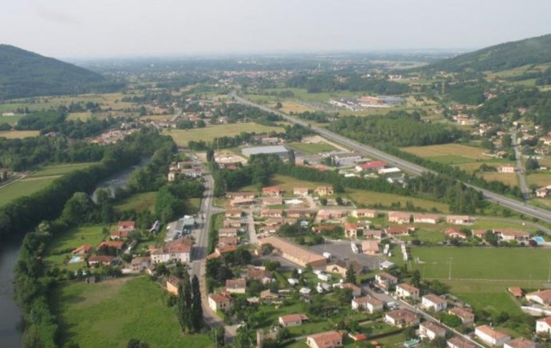 Semnul ușor de ratat pe care îl folosește un grup de hoți din Franța pentru a marca locuințele pe care urmează să le spargă