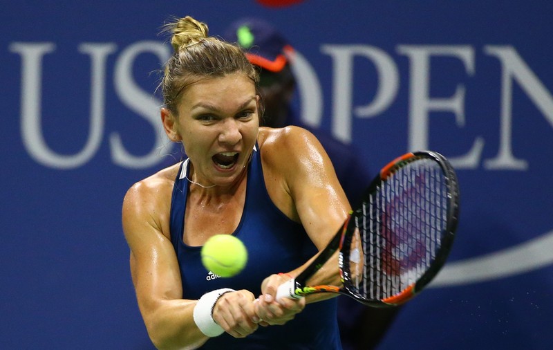 Tenis, Turneul Campioanelor. S-a stabilit ora la care se joacă joi meciul Simona Halep - Dominika Cibulkova. O victorie ar duce-o pe româncă în semifinale. Calculele calificării