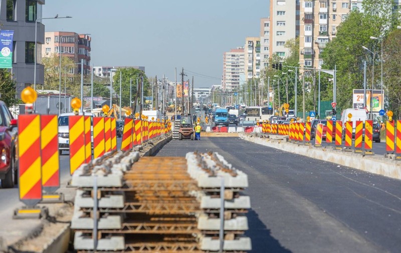 Primele șine de tramvai pentru Prelungirea Ghencea încep să fie montate. Locuitorii din zonă, terorizați: „Este inuman”. Când va fi gata modernizarea bulevardului