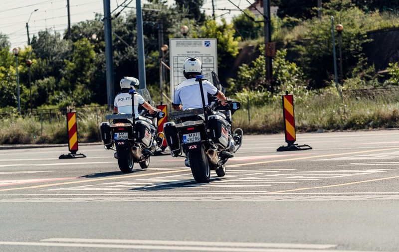 Restricții de trafic astăzi în zona Pieței Aviatorilor din București, de Ziua Aviației. Aproximativ 20 de avioane militare vor survola Capitala