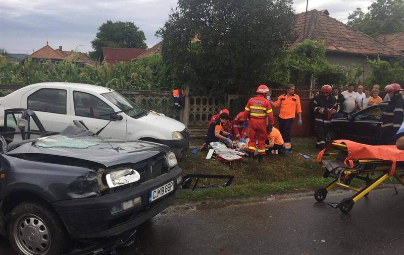 FOTO & VIDEO | Accident mortal la Gherla, după ce un șofer de 60 de ani nu a acordat prioritate într-o intersecție