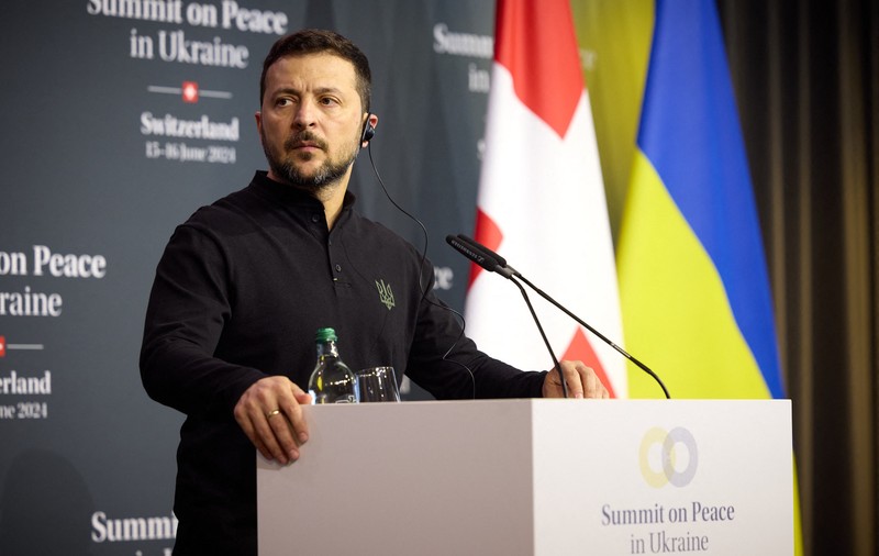 Negocierile de pace cu Rusia pot începe mâine, dacă se retrage din Ucraina, spune Zelenski. Concluziile summitului din Elveţia