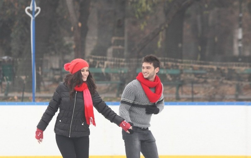 Ioana şi Andrei fericiţi la patinoar. Dar e doar un vis. Află ce se va întâmpla mai departe în “Pariu cu Viaţa” 