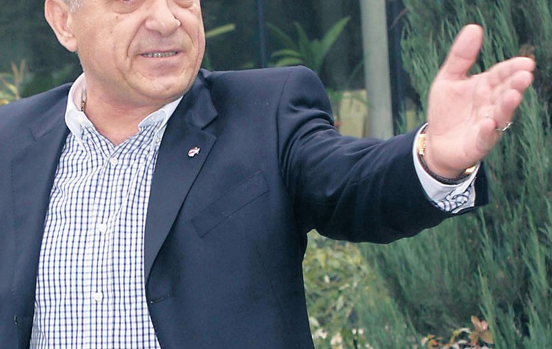 Giovani Becali: «Cu sau fără Mutu, Petrolul tot la locul 2 trage»