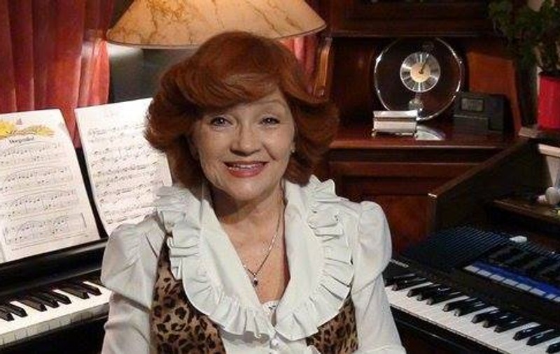 Marea stea a muzicii ușoare românești și singura solistă din istoria Phoenix, Aquilina Severin își dorește să înregistreze alături de trupa sa de suflet, în care a debutat