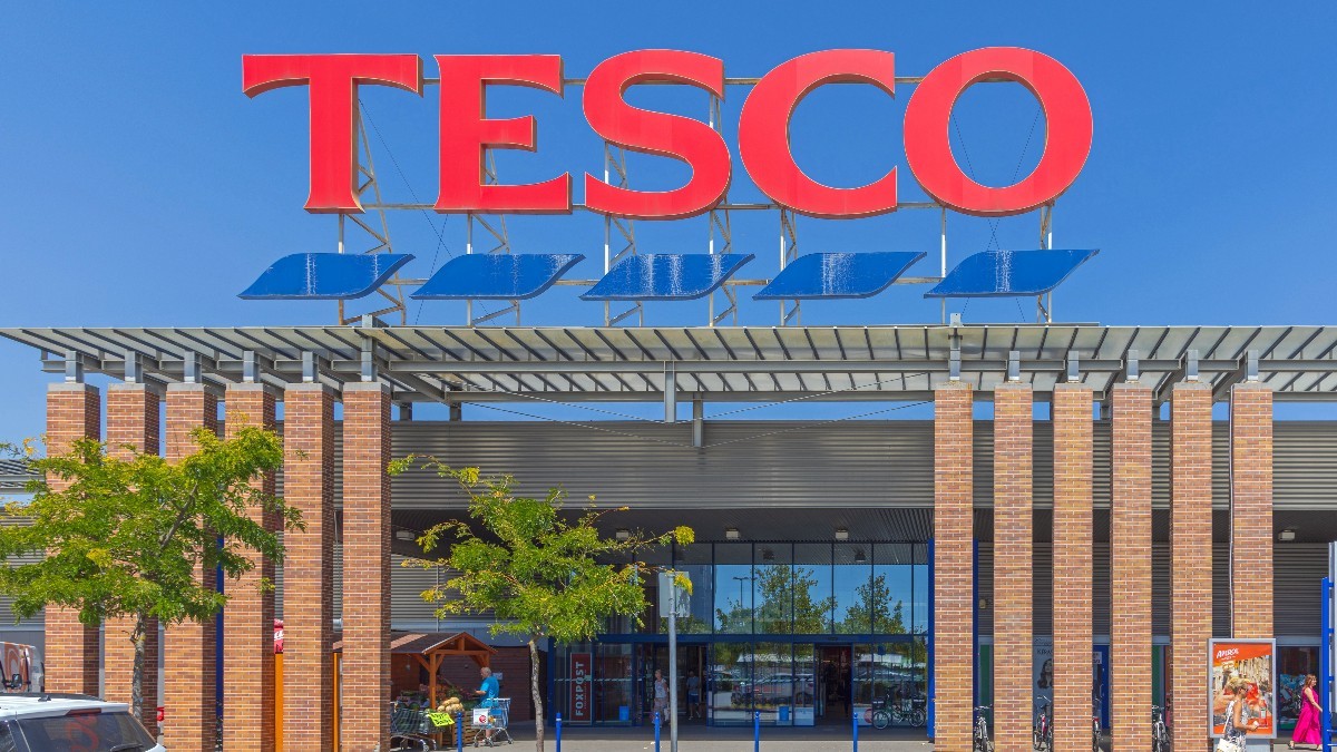 Grupul Schwarz, proprietarul Lidl, ar putea prelua operaţiunile Tesco din Europa Centrală, retailerul britanic analizând retragerea din Ungaria, Cehia şi Slovacia, unde deţine 561 de magazine. Sursă foto Shutterstock