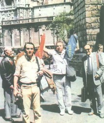 Jurnalistul Horia Alexandrescu și actorul Alexandru Arșinel, pe străzile din Sevilla, cu doar câteva ore înaintea finalei | FOTO: Arhivă personală Horia Alexandrescu