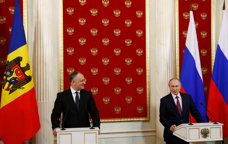 Igor Dodon, după ce a primit un cadou din partea lui Putin: “Jumătate din teritoriul României este moldovenesc"