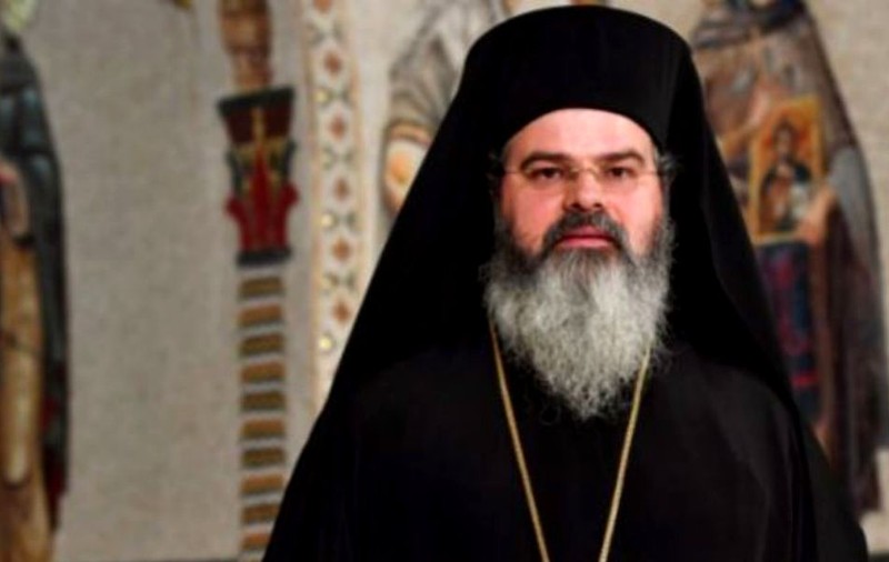 Episcopul Hușilor a ajuns viral pe internet după ce a cântat o colindă tradițională | VIDEO