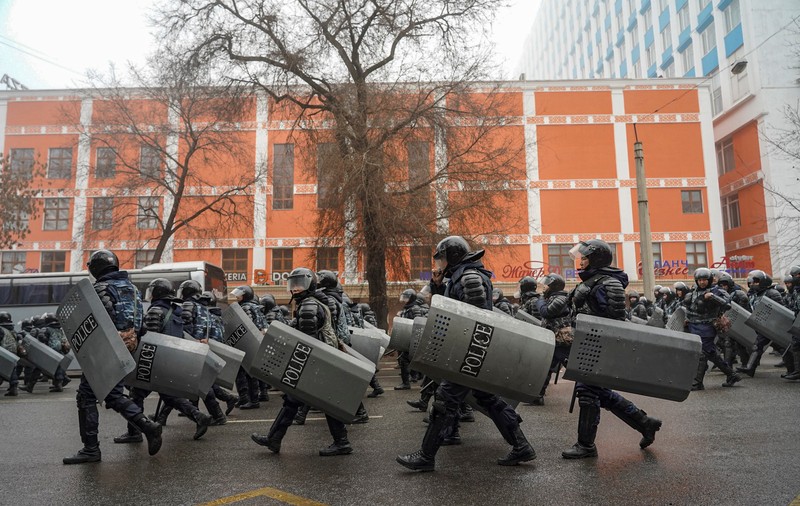 Vladimir Putin a revendicat victoria în apărarea Kazahstanului după protestele violente
