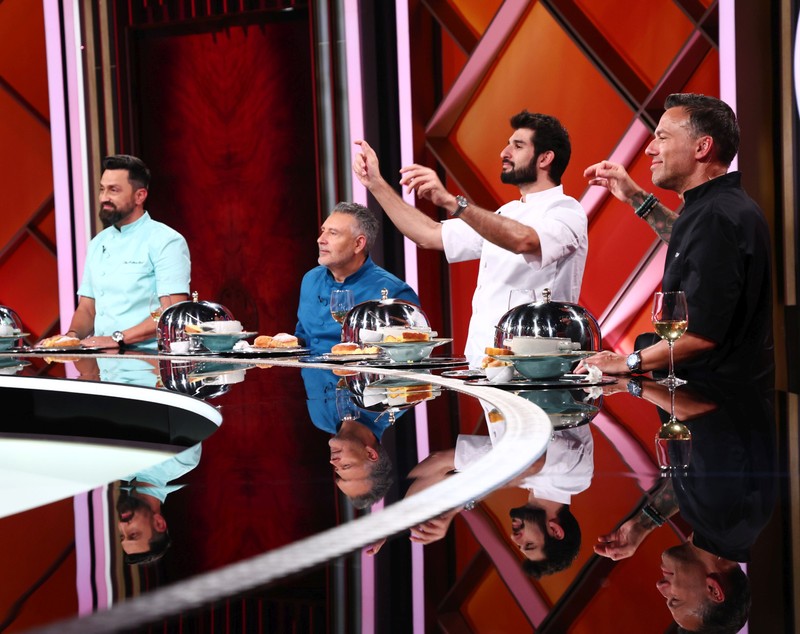„Chefi la cuțite” 2026. Dublă eliminare la Antena 1. Cine a plecat acasă. „Suntem de râsul lumii”