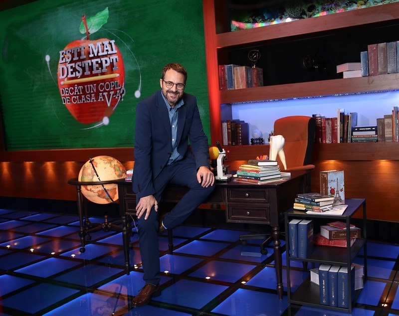 „Ești mai deștept decât un copil de clasa a V-a?”, emisiune prezentată de Andrei Aradits, revine la Antena 1 cu un nou sezon, începând cu 12 februarie