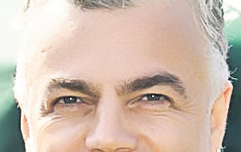 Adrian Enache, cel mai cunoscut fan al Oţelului: «Câinilor, sunteţi mâncaţi!»
